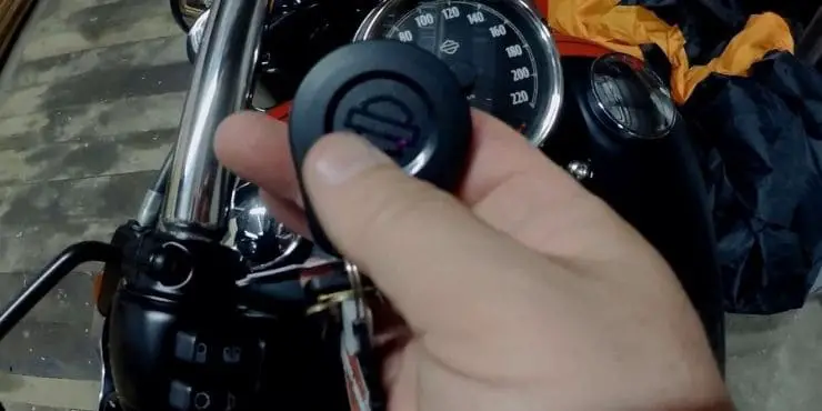 How to Program a Harley Davidson Buttonless Key Fob