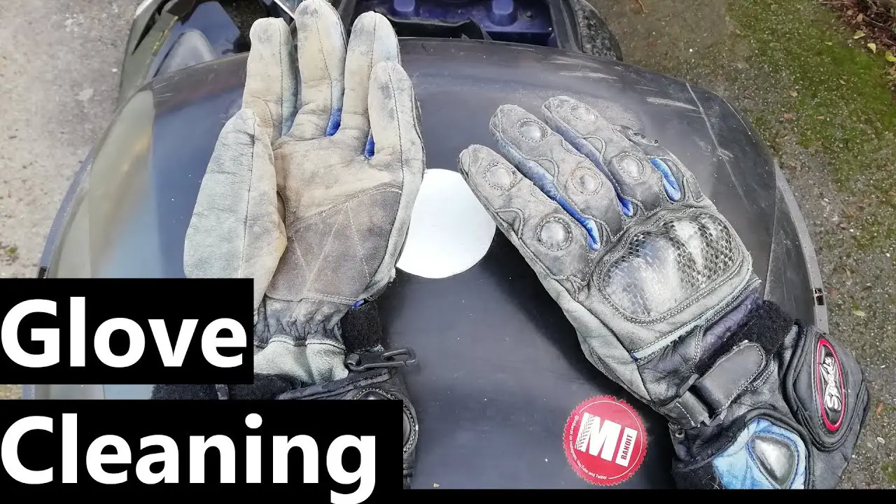 How to Wash Motorcycle Gloves